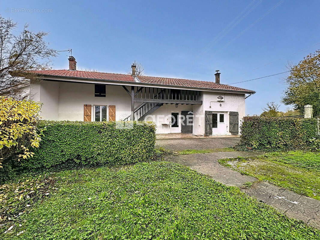 Maison à LE PLANTAY