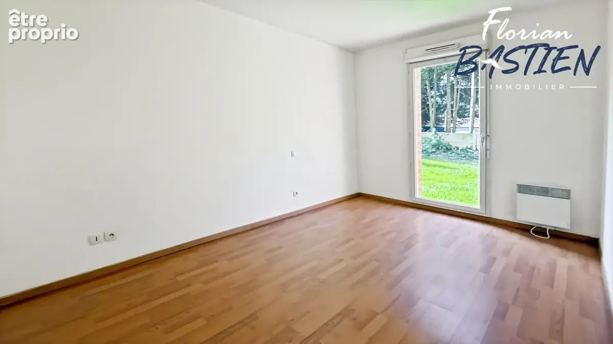  NOUVEAUTÉ À VALENCIENNES : un T2 en rez-de-chaussée avec terrasse de 20 m² et garage ! - photo 4