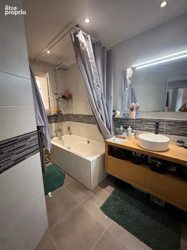 Maison de village – 118 m² – 3 chambres – cour intérieure – caves - photo 8