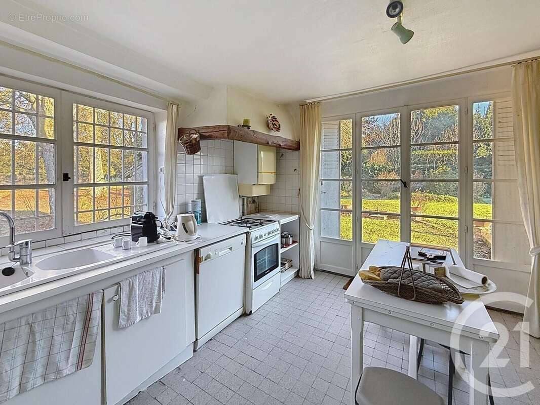 Maison à MARY-SUR-MARNE