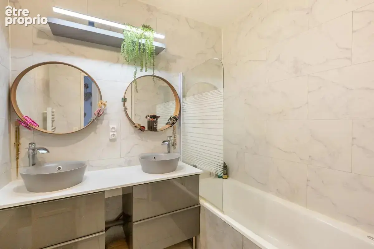 Appartement de 4 pièces de 86 m² avec garage à Villeurbanne - photo 11
