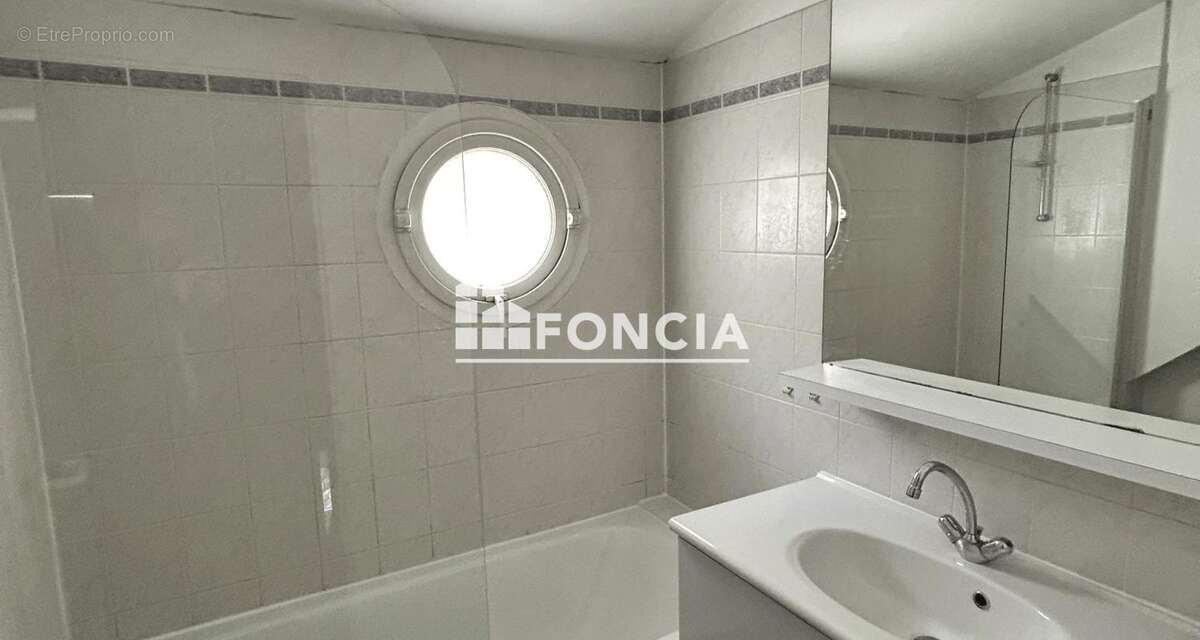 Appartement à MONTROUGE