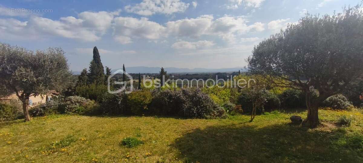 Maison à MONTSEGUR-SUR-LAUZON