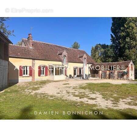 Maison à CHARNY
