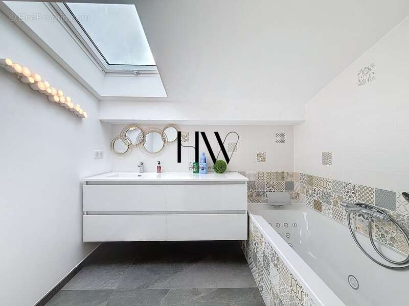 Appartement à ANTHY-SUR-LEMAN