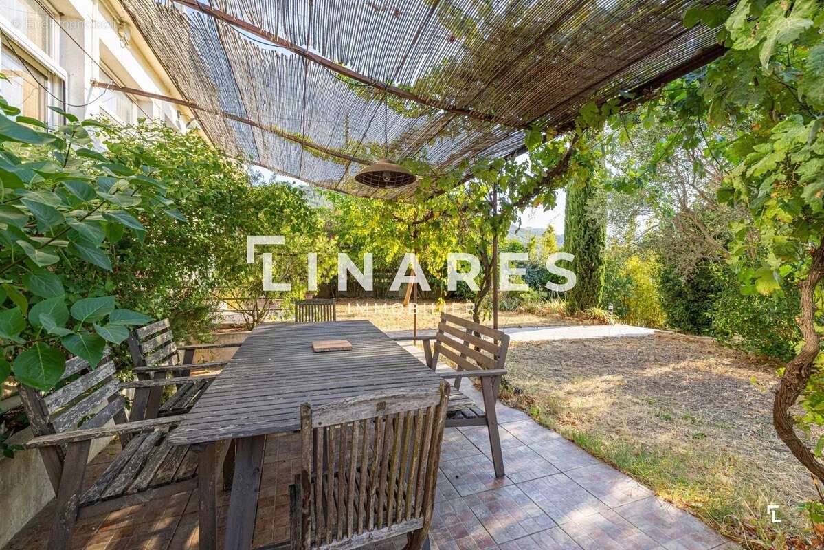 Appartement à LA PENNE-SUR-HUVEAUNE