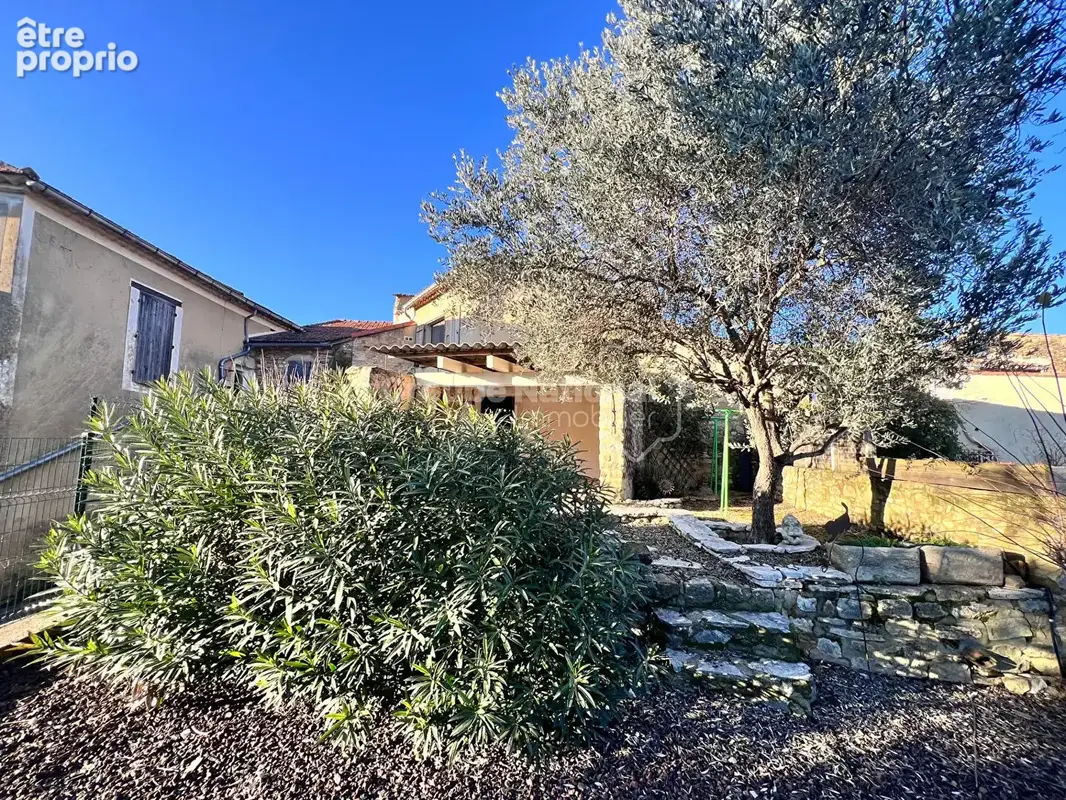 Maison de village avec vue, terrasses, jardinet et stationnement - photo 13