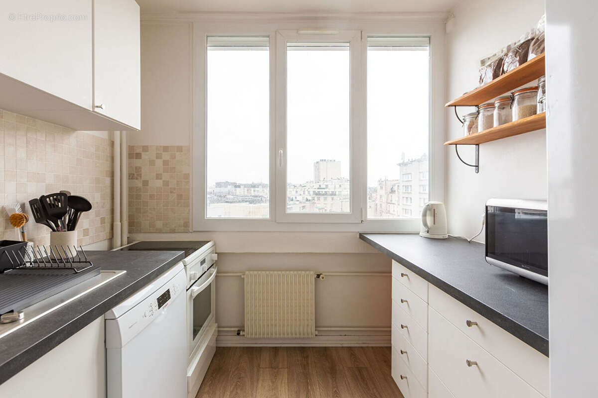 Appartement à PARIS-14E