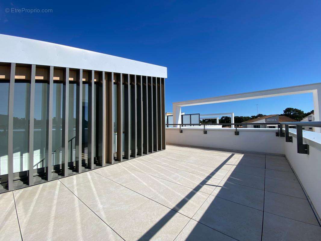Appartement à LES MATHES