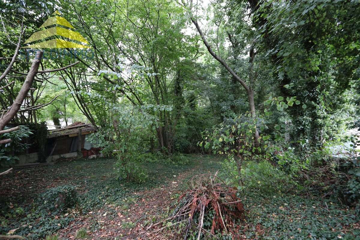 Terrain à QUINCY-SOUS-SENART