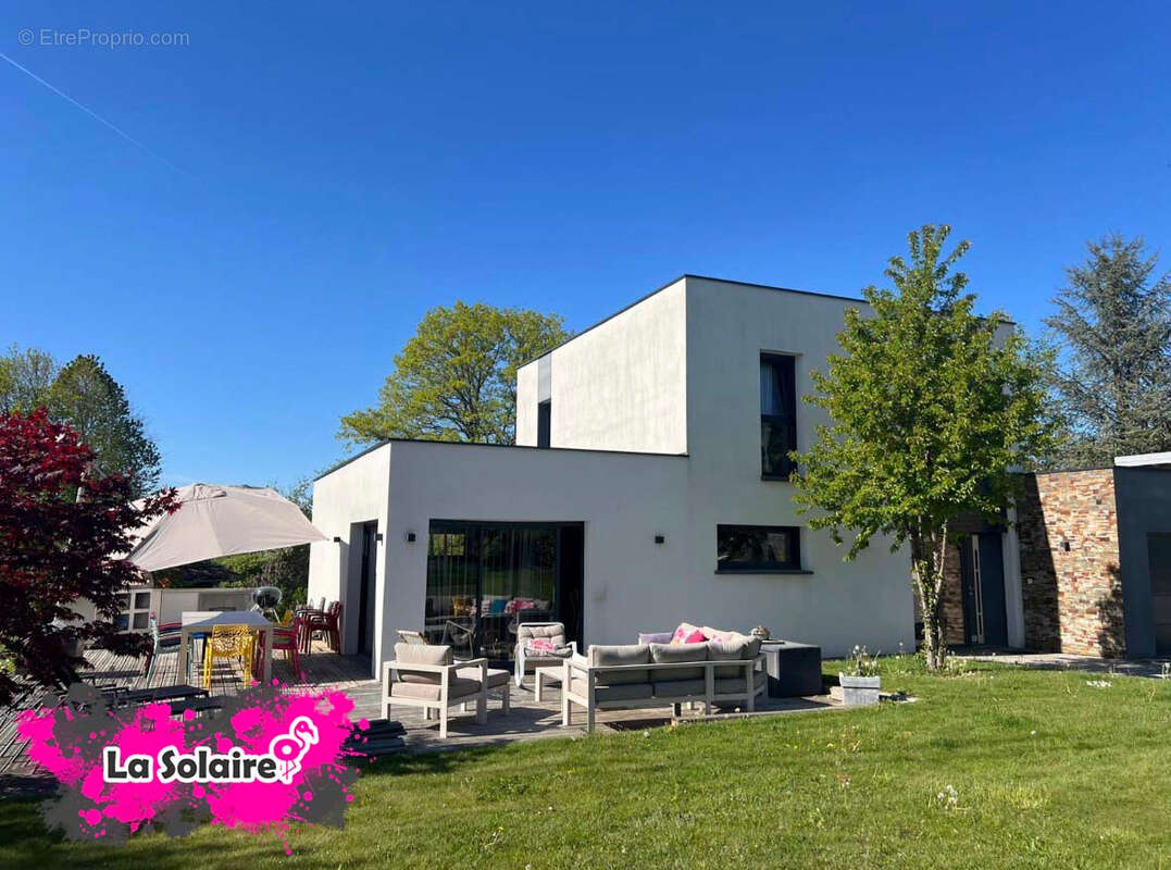 Maison 131 m² à Fontenay  - photo 2