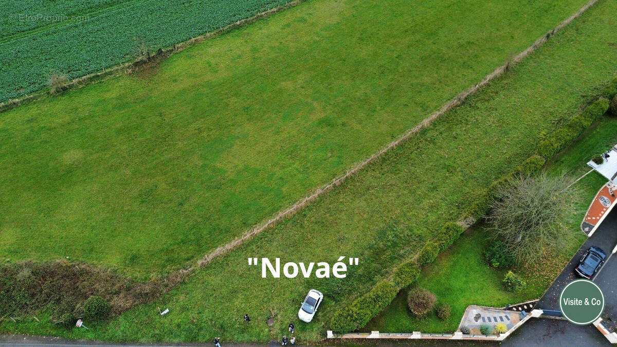 Terrain à FRESNEY-LE-VIEUX