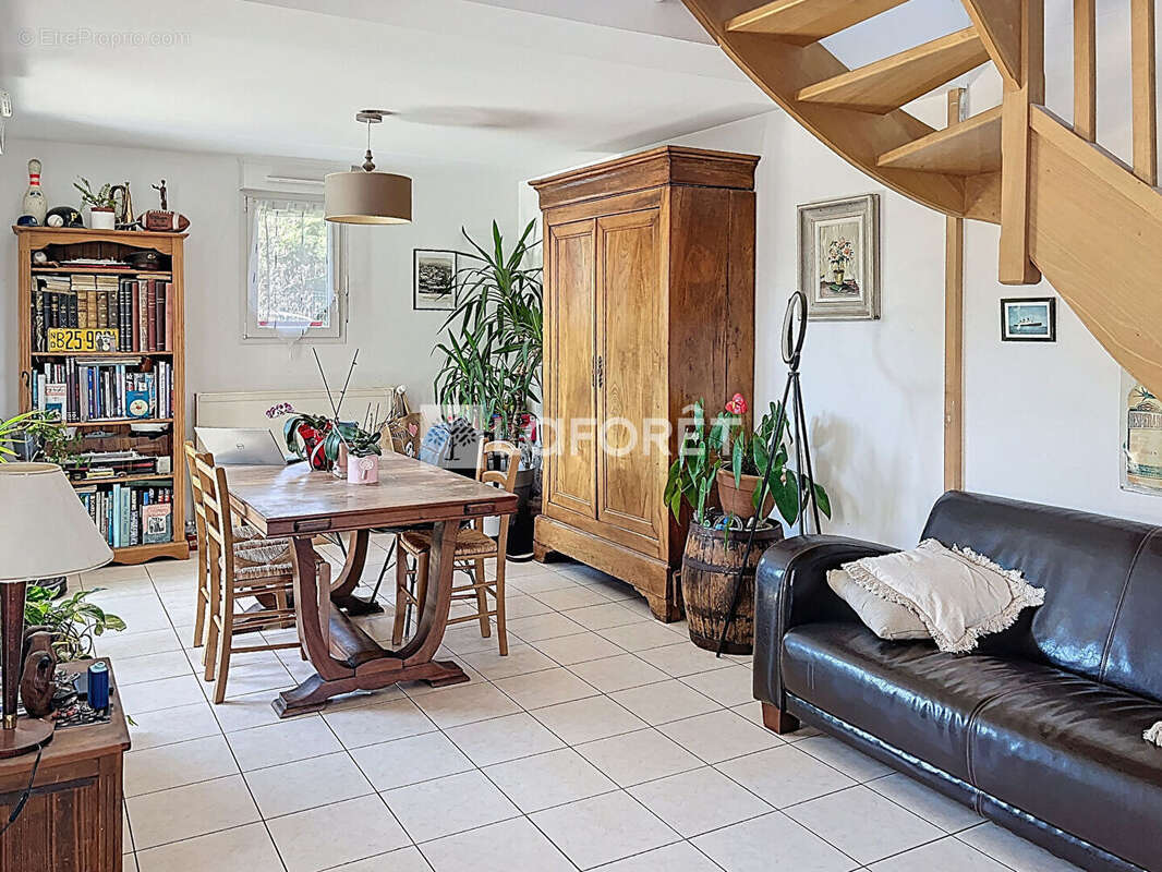 Maison à CHEMAUDIN