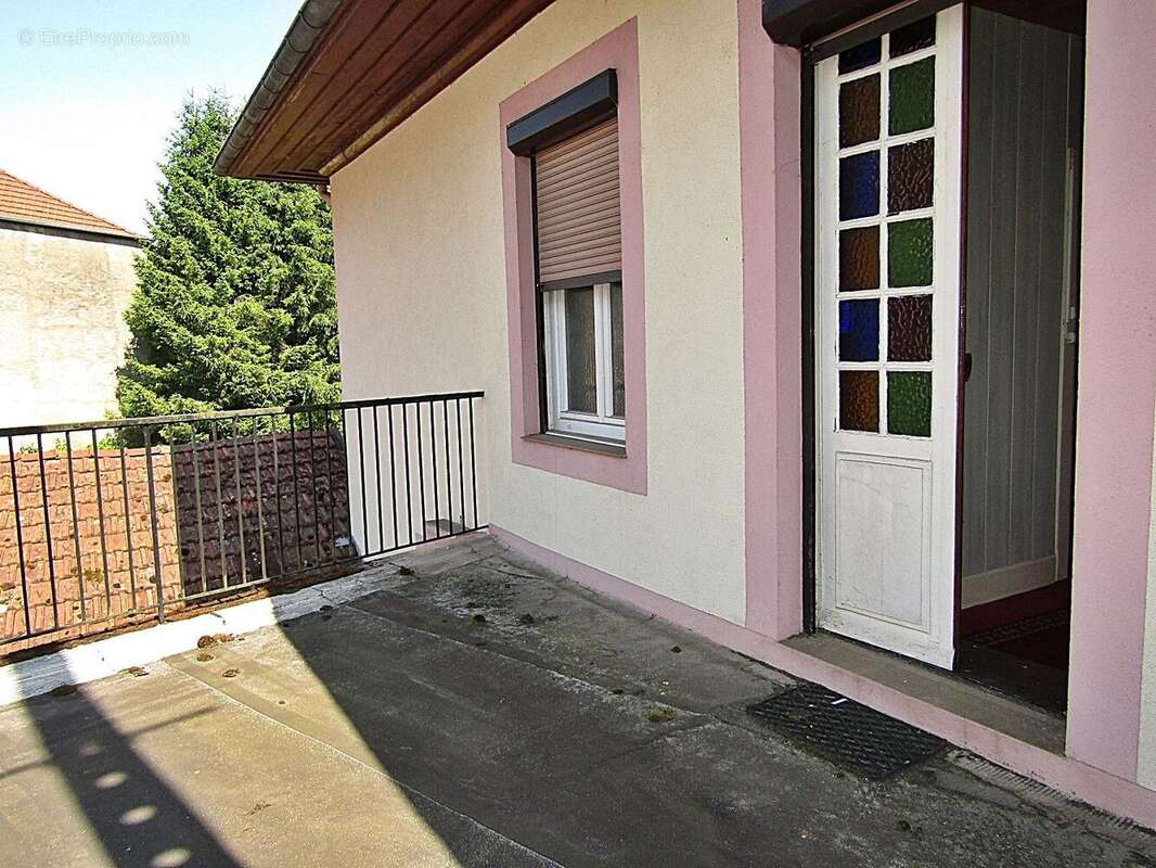 Appartement à CELLES-SUR-PLAINE