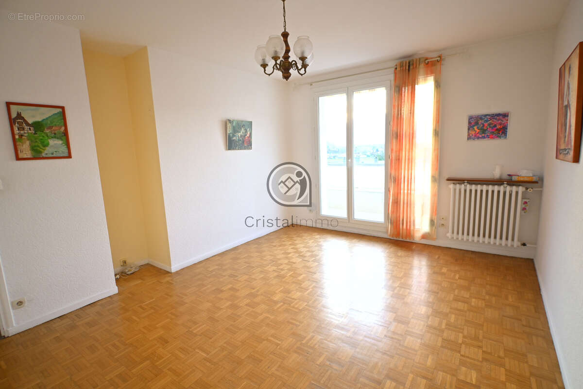 Appartement à DOMENE