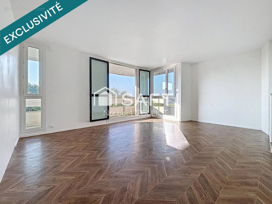 Photo 1 - Appartement à ELANCOURT