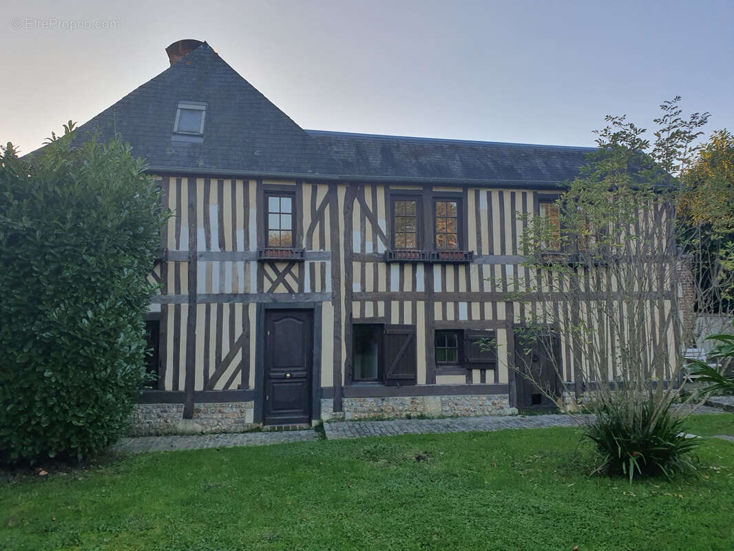 Maison à PONT-L'EVEQUE