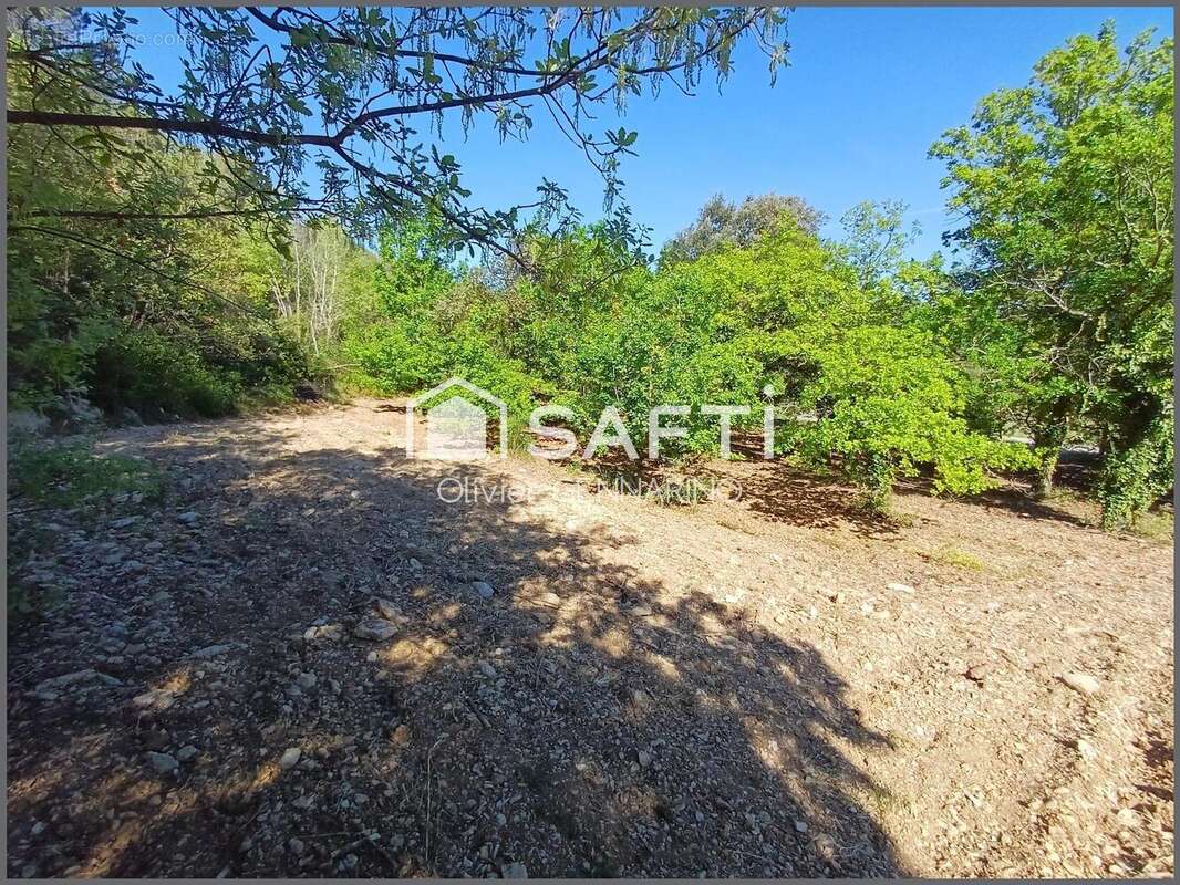 Photo 2 - Terrain à ENTRECHAUX