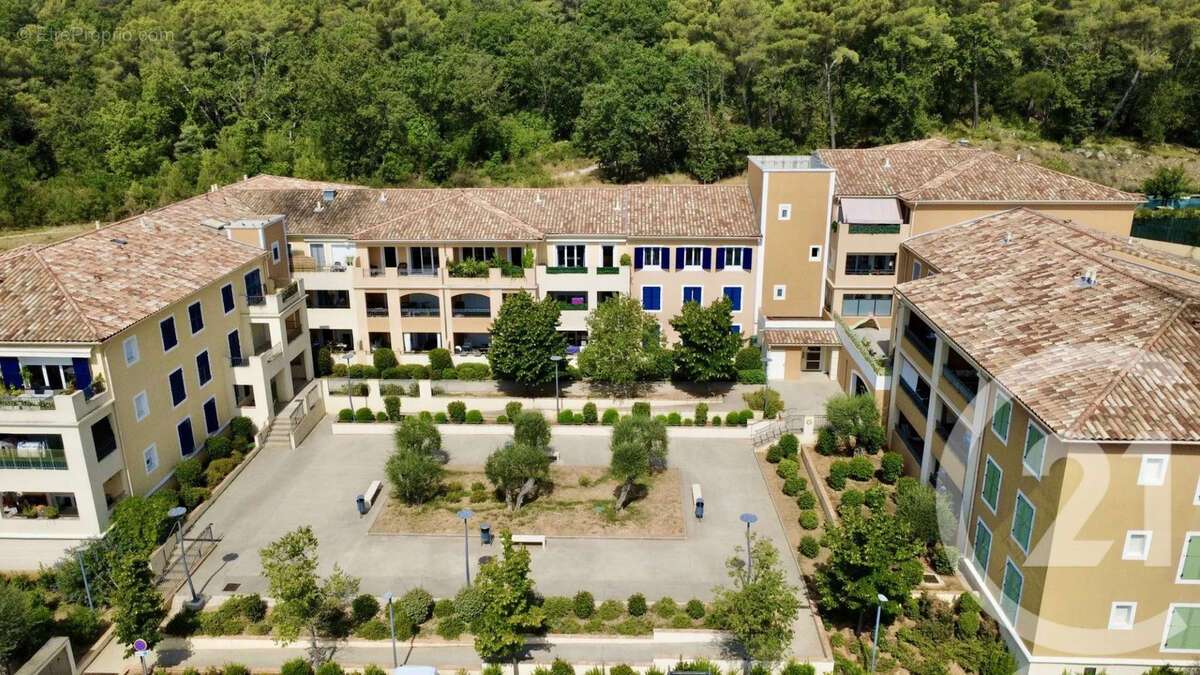 Appartement 81 m² à Roquefort-Les-Pins  - photo 25