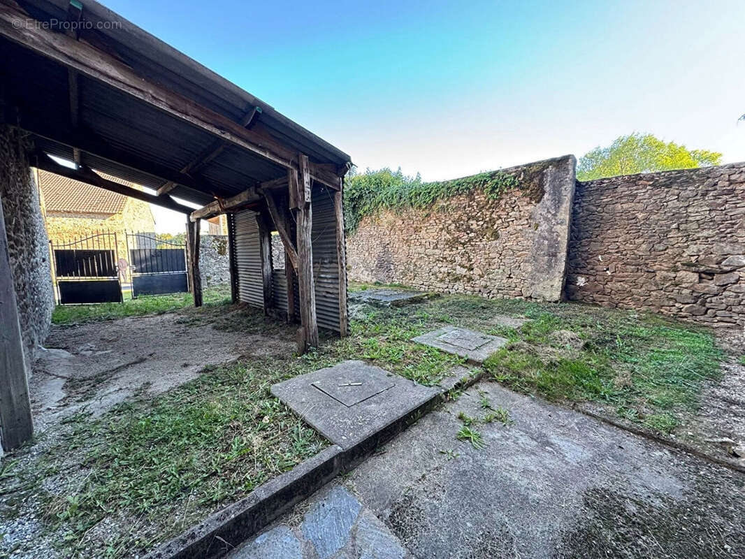 Maison à VILLEFAVARD