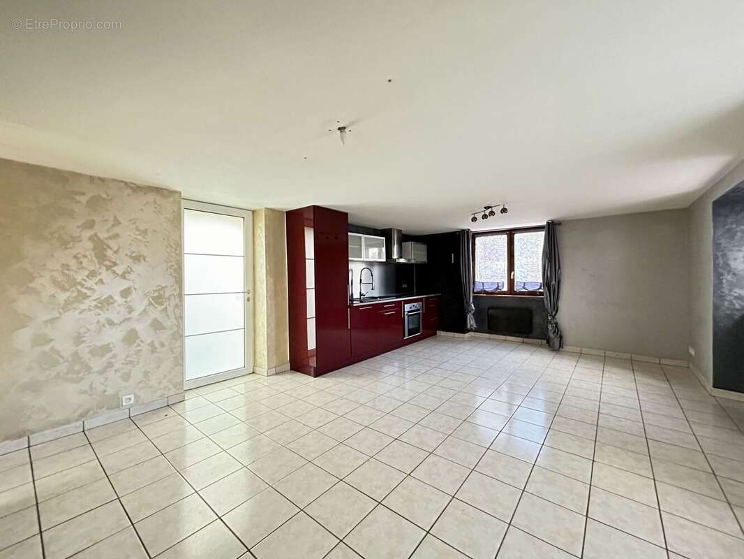 Maison à SAINT-GERVAIS-D'AUVERGNE