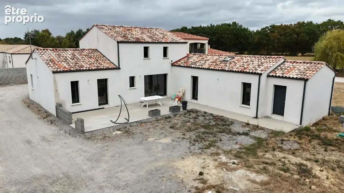 Maison à FROIDFOND