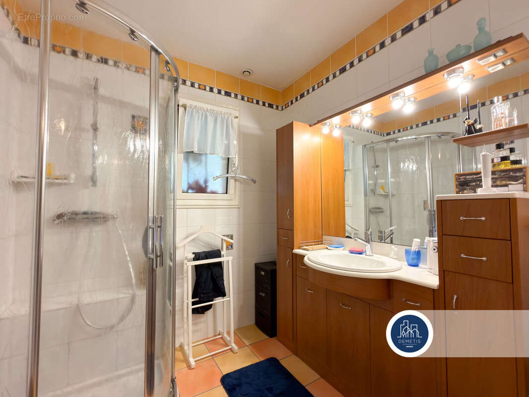 Maison à PRUILLE-LE-CHETIF