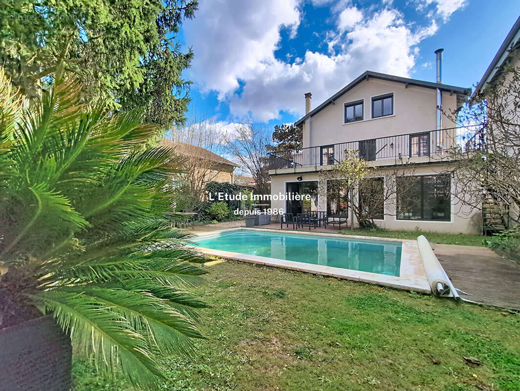 Maison à CALUIRE-ET-CUIRE