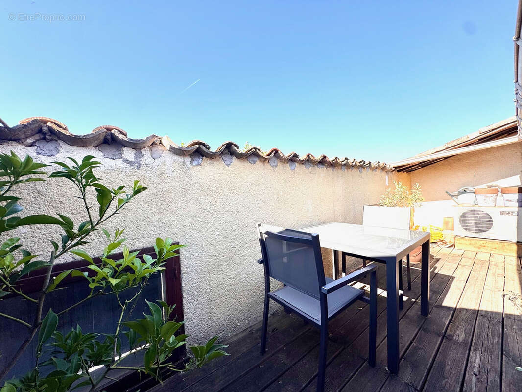 Vaison centre - appt t3 avec terrasse et vue - photo 17