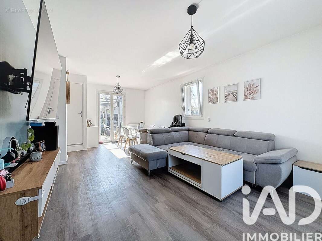Photo 4 - Appartement à SAINT-GERMAIN-LES-ARPAJON