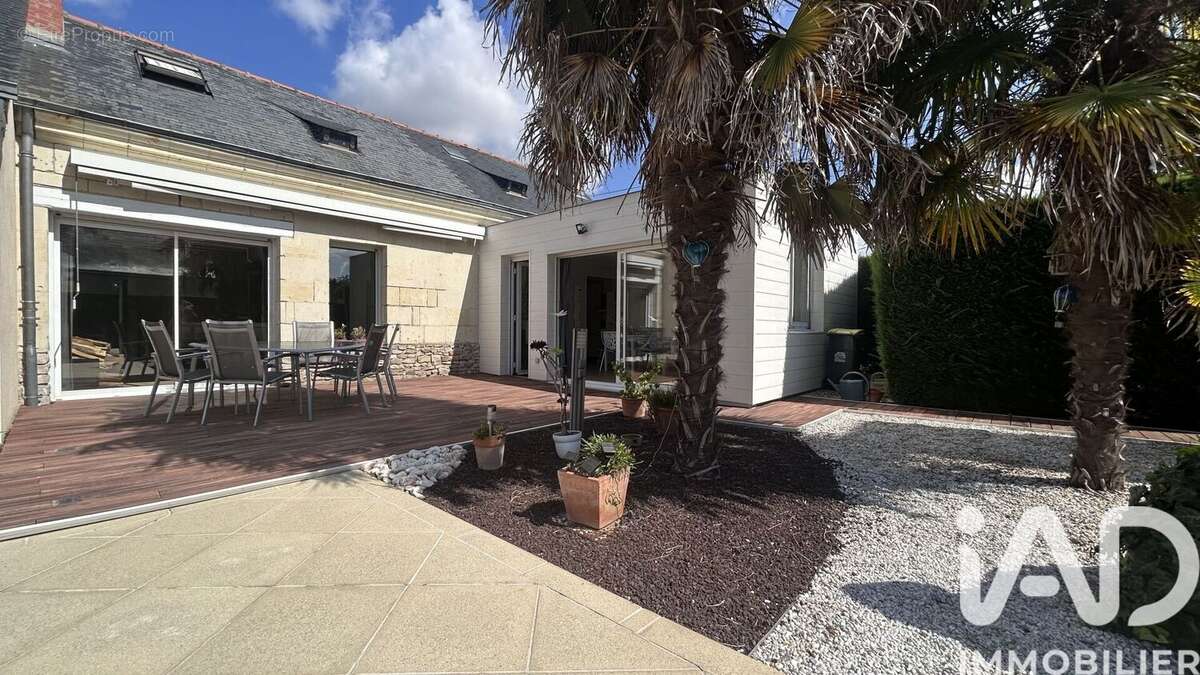 Photo 2 - Maison à SAINT-CLEMENT-DES-LEVEES