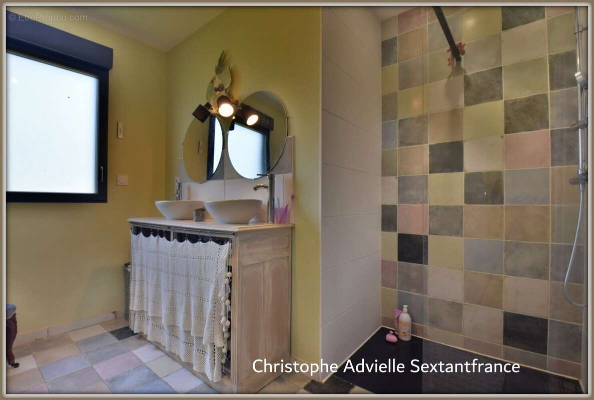 Maison ossature bois RT 2012, plain pied , 4 chambres, terrain de 6177 M2 en fond d'impasse avec belle vue - photo 7