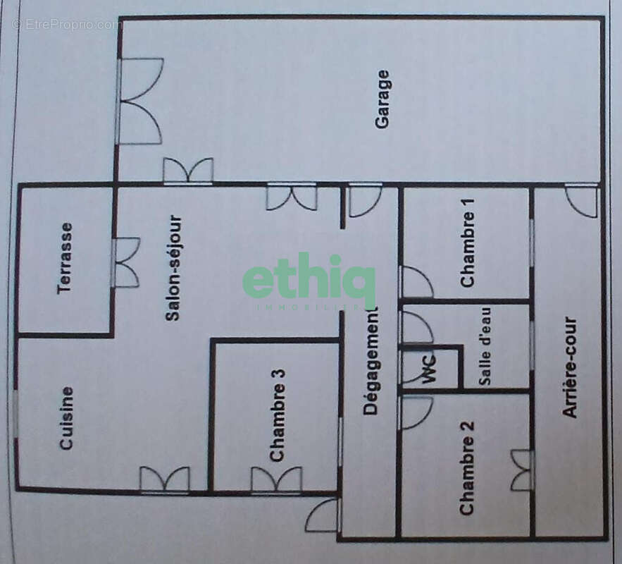 Grand garage - Maison à TROIS-RIVIERES