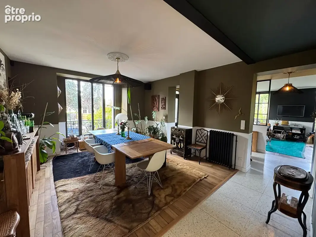 Charmante maison ancienne entièrement rénovée avec très beau jardin et dépendance  Montfort l 'Amaury / Méré  5 pièces 110 m2 - photo 5