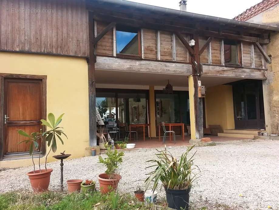 Maison à SAINTE-DODE