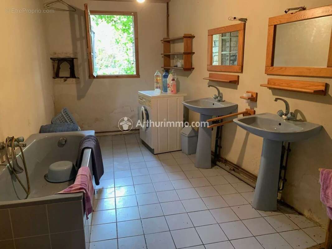 Maison à LA VILLEDIEU