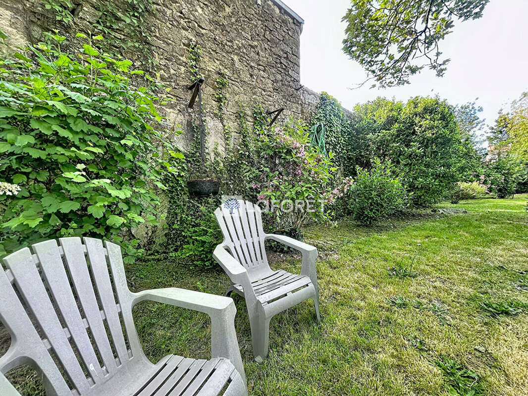 Maison à PARTHENAY