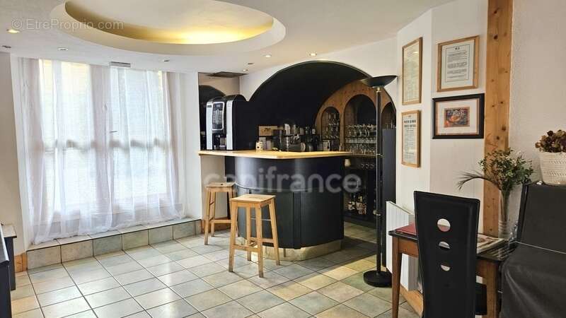 Commerce à SAINT-GERVAIS-LES-BAINS