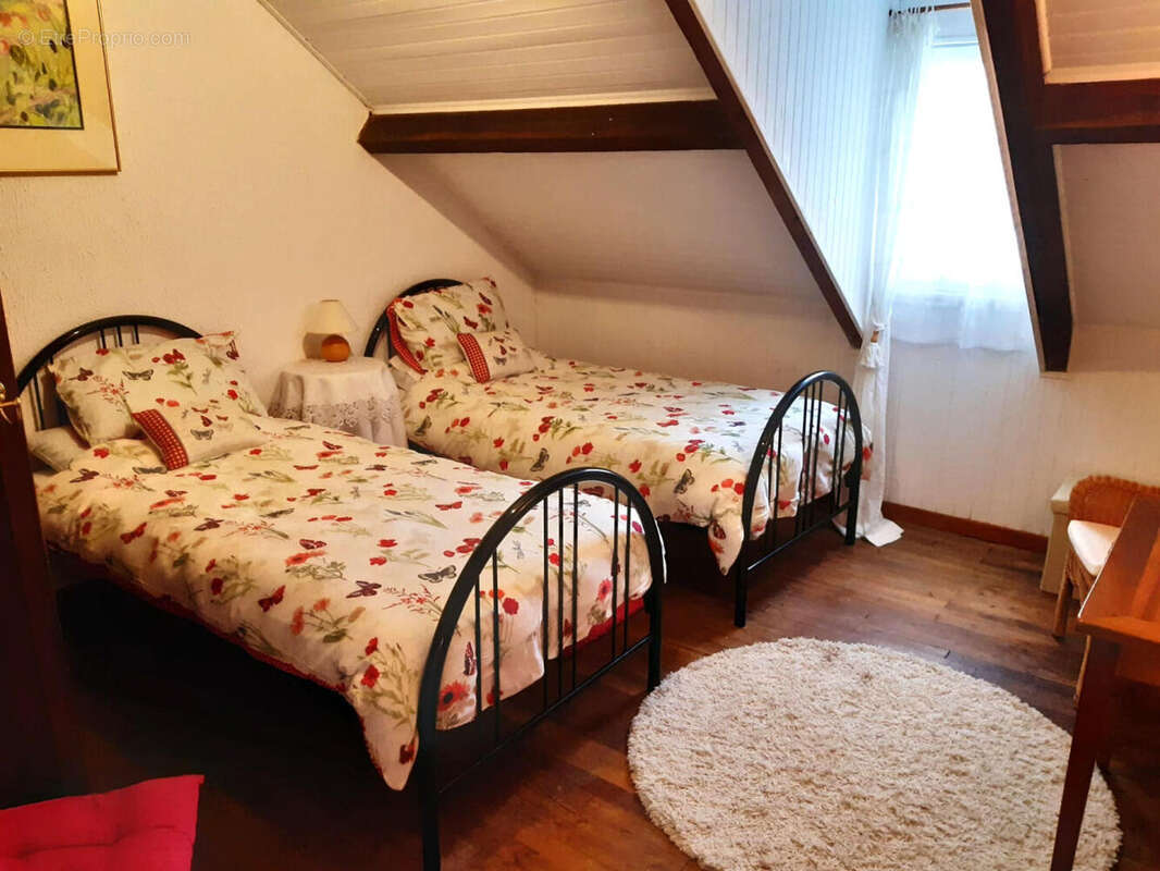 CHAMBRE - Maison à CONDAC