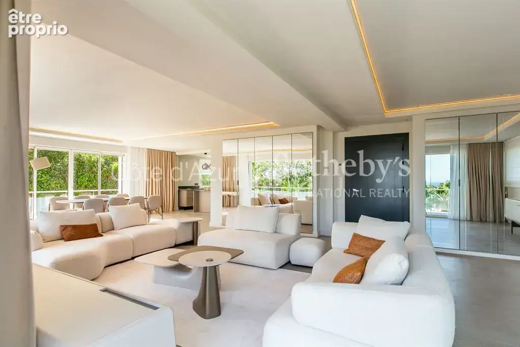 Cap d’Antibes, villa contemporaine de 320 m² avec piscine et vue mer - photo 11