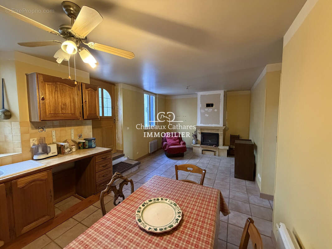 Maison à DUILHAC-SOUS-PEYREPERTUSE