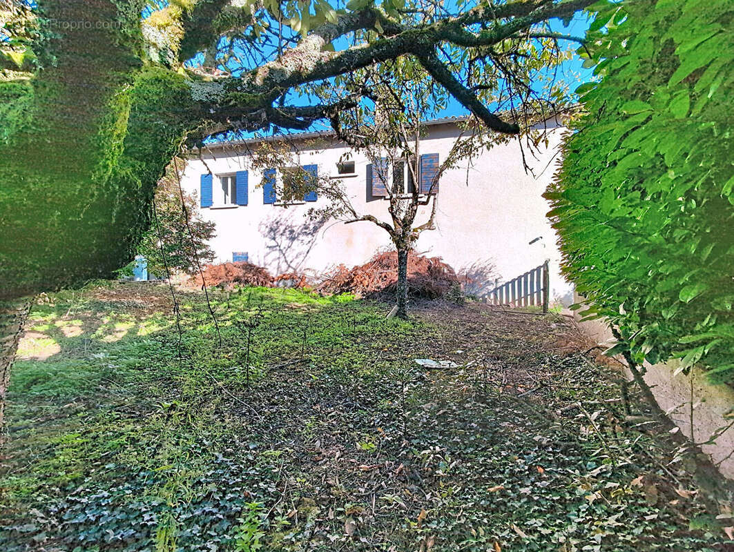 Maison à BELLEVILLE