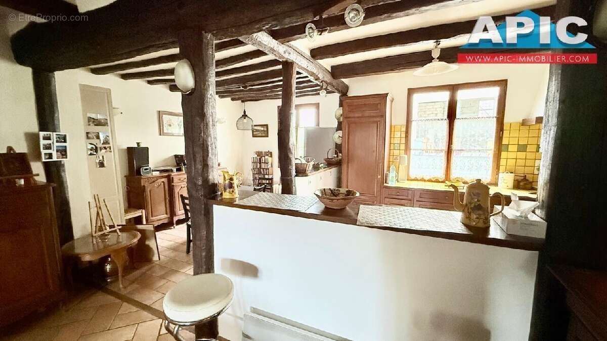 Maison 229 m² à Groslay  - photo 4