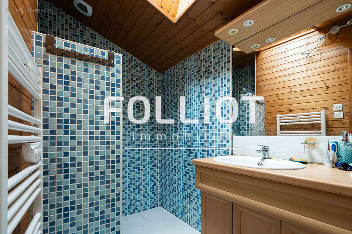 Maison à SURTAINVILLE