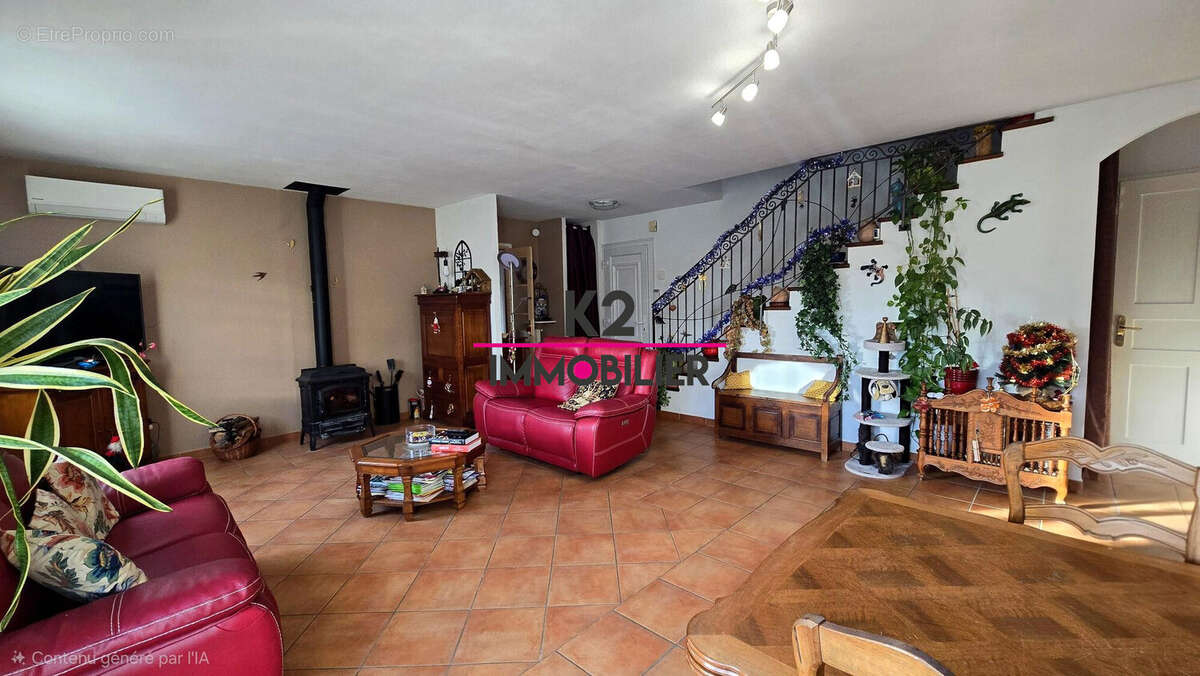Maison à MONTELIMAR