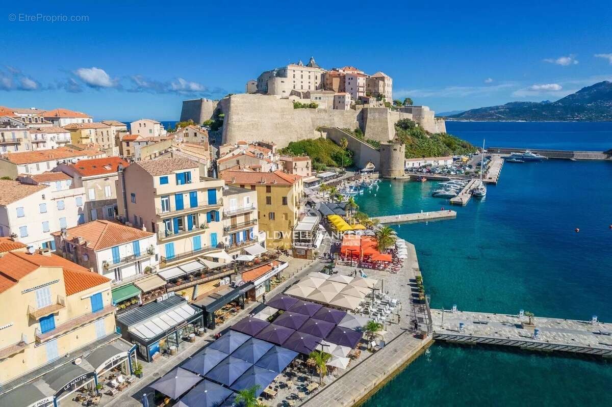 Appartement à CALVI