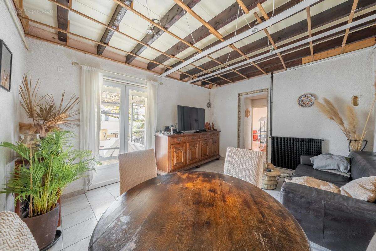 Maison à SAINT-LAURENT-D'ARCE