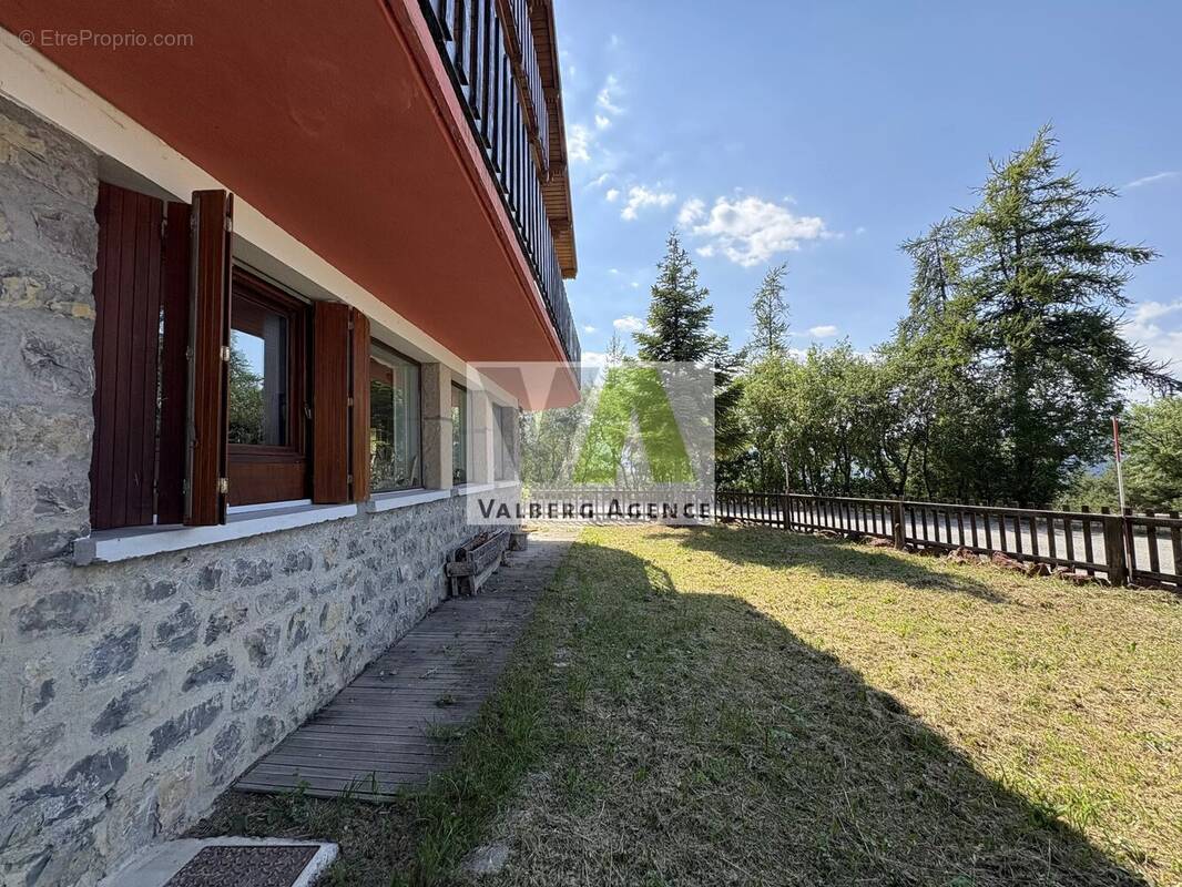 Appartement à DALUIS