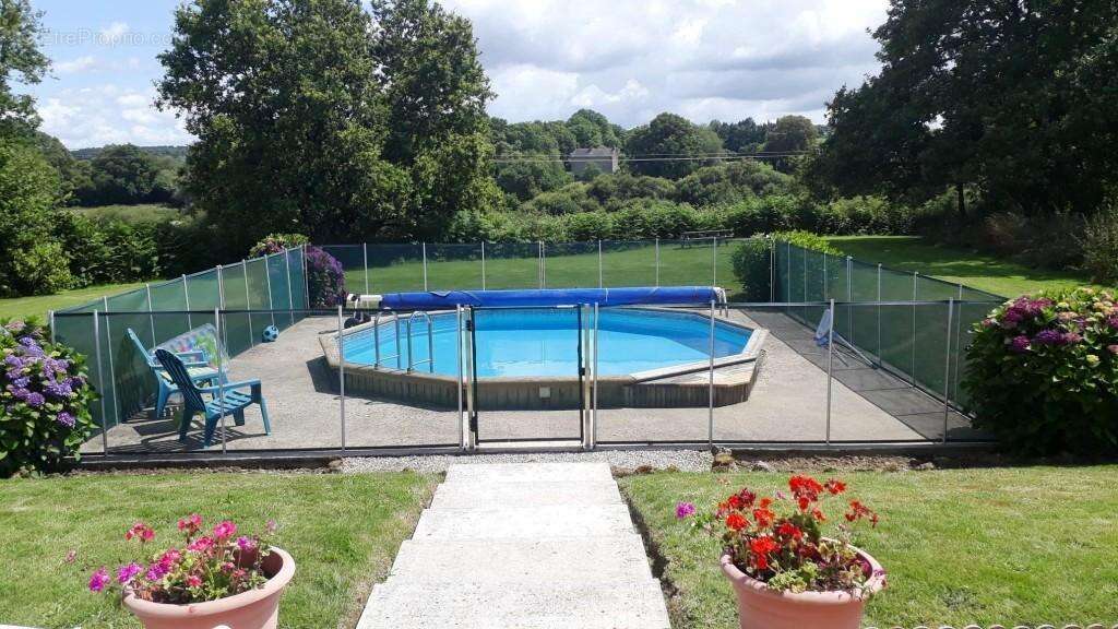 Maison à KERNASCLEDEN