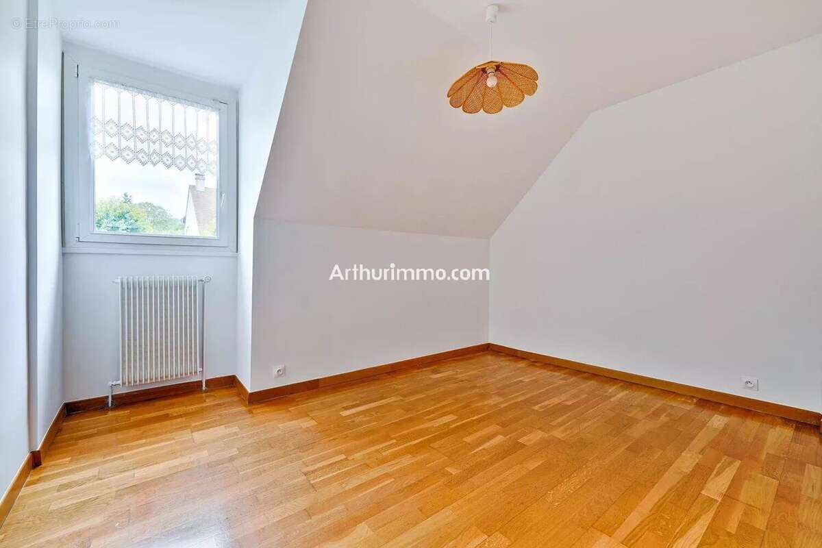 Maison à SUCY-EN-BRIE